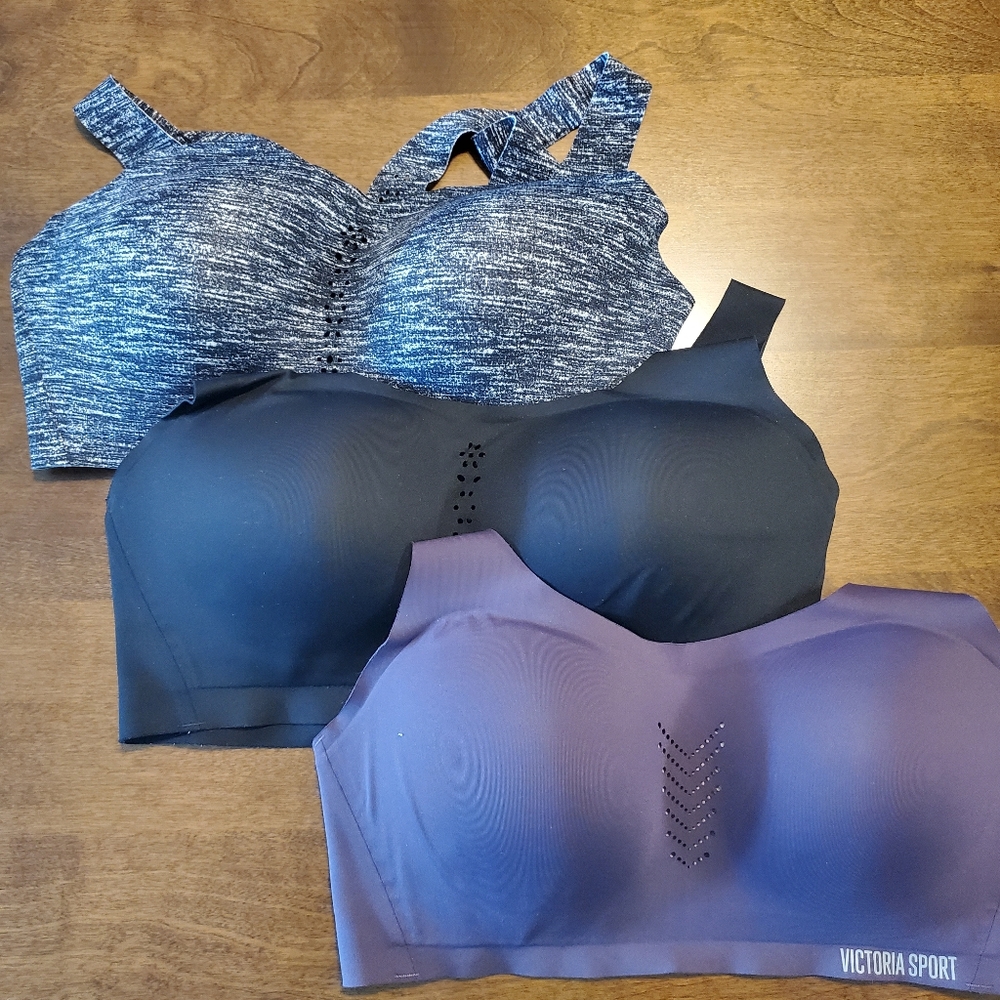 Victoria Sport Angel Max sport bra in 34DD